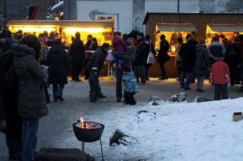 Tauchen Sie ein ins Mittelalter – Mittelalter-Weihnachtsmarkt am Fünfknopfturm vom 6. bis 8. Dezember
