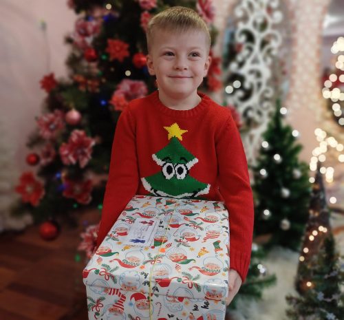 Über 66.000 „Geschenke mit Herz“ sorgen für strahlende Kinderaugen