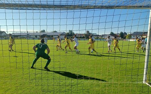 SpVgg Kaufbeuren. Bittere Derby-Pleite in letzter Minute