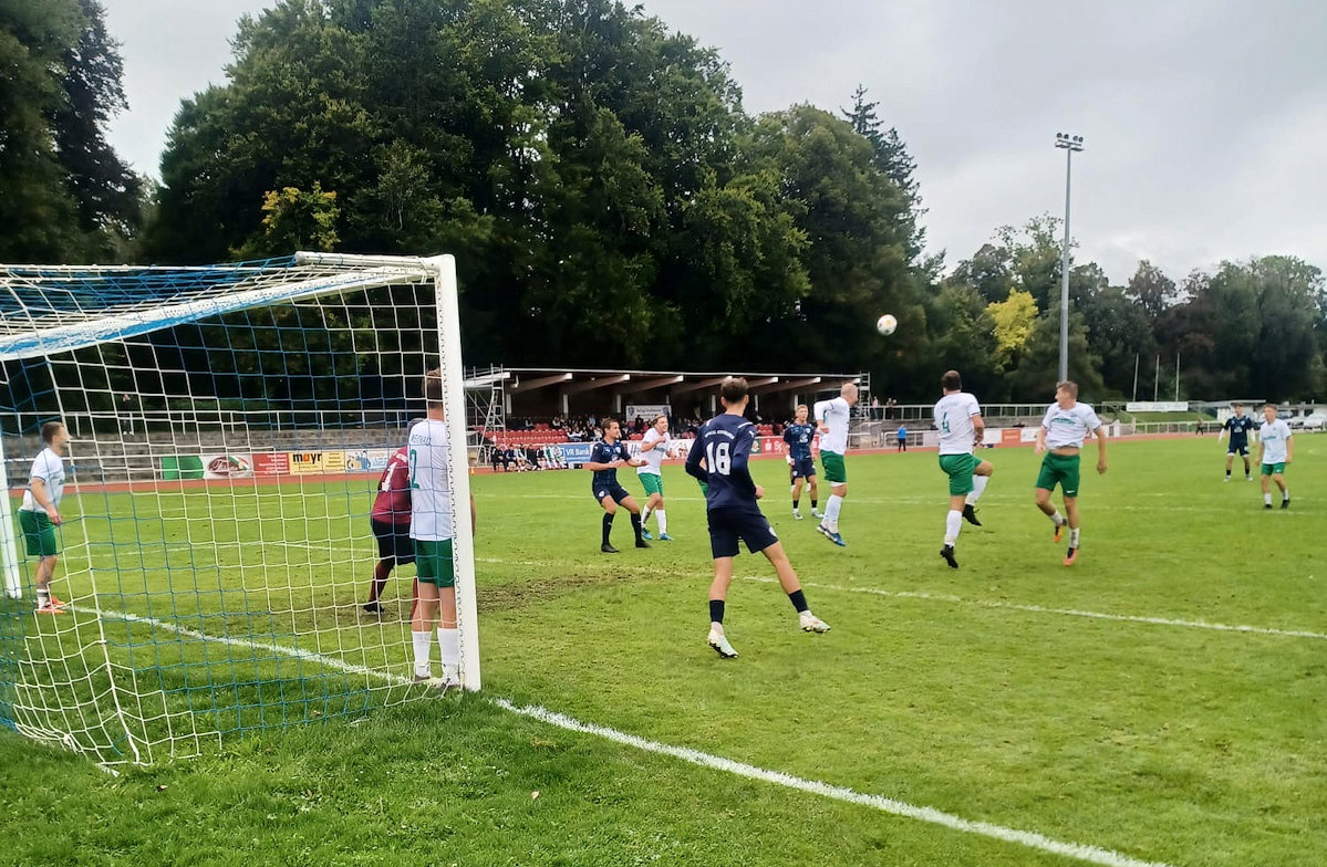 SpVgg Kaufbeuren bleibt souverän: Klarer 4:0-Heimsieg gegen den TV Weitnau