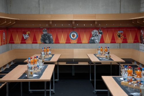 Nur noch ein Termin frei: VIP-Kabine des ESV Kaufbeuren fast ausgebucht. Jetzt reservieren!