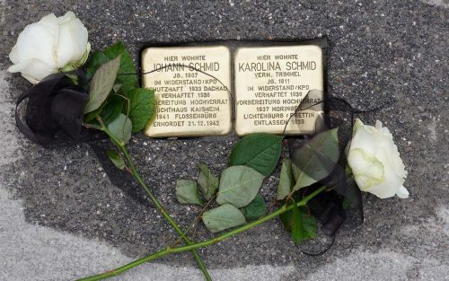 Neue „Stolpersteine“ erinnern an NS-Opfer aus Kaufbeuren