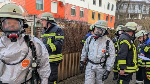 Feuerwehr Kaufbeuren im Einsatz: Reinigungsmittel lösen Einsatz wegen Gefahrstoff aus