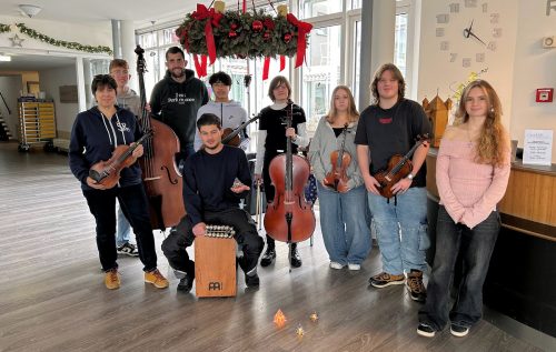 Adventsfreude im Espachstift – Schüler schenken Musik und Gemeinschaft