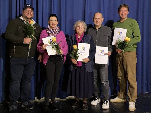 Bühne des Miteinanders – Theater im Turm feiert Jahresabschluss
