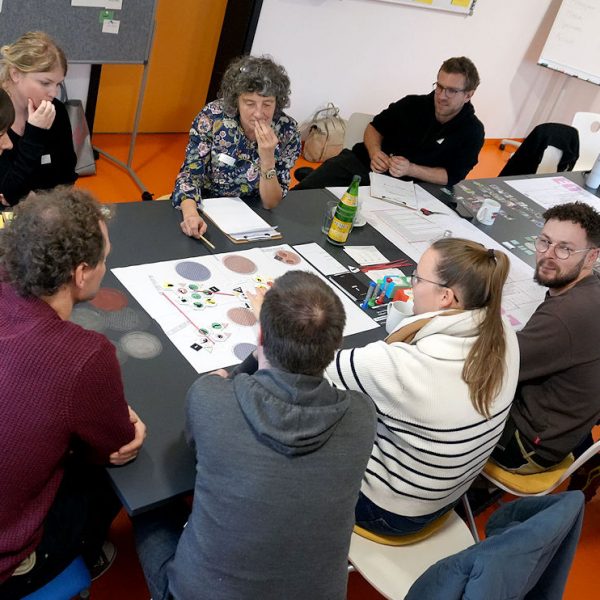 Gemeinsam gestalten: Wertachtal-Werkstätten planen Innenhof der Zukunft mit partizipativem Workshop