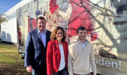 Stracke besucht humedica: „Wir müssen Hilfsorganisationen verlässlich unterstützen“