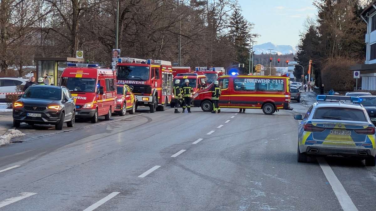 Großeinsatz in Neugablonz: Gasgeruch in Wohn- und Geschäftshaus sorgt für Feuerwehreinsatz