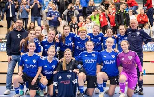 Ein Team, ein Ziel, ein historischer Erfolg: Wie die Damenmannschaft der SpVgg Kaufbeuren bei der Bayerischen Hallenmeisterschaft überraschte