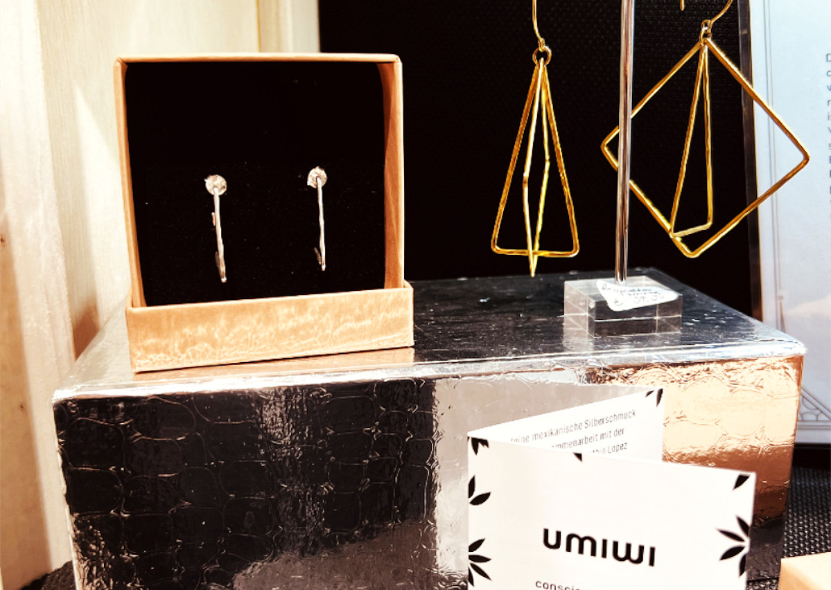Neues aus dem Weltladen Kaufbeuren: UMIWI – faire accessoires. natürlich. menschlich.