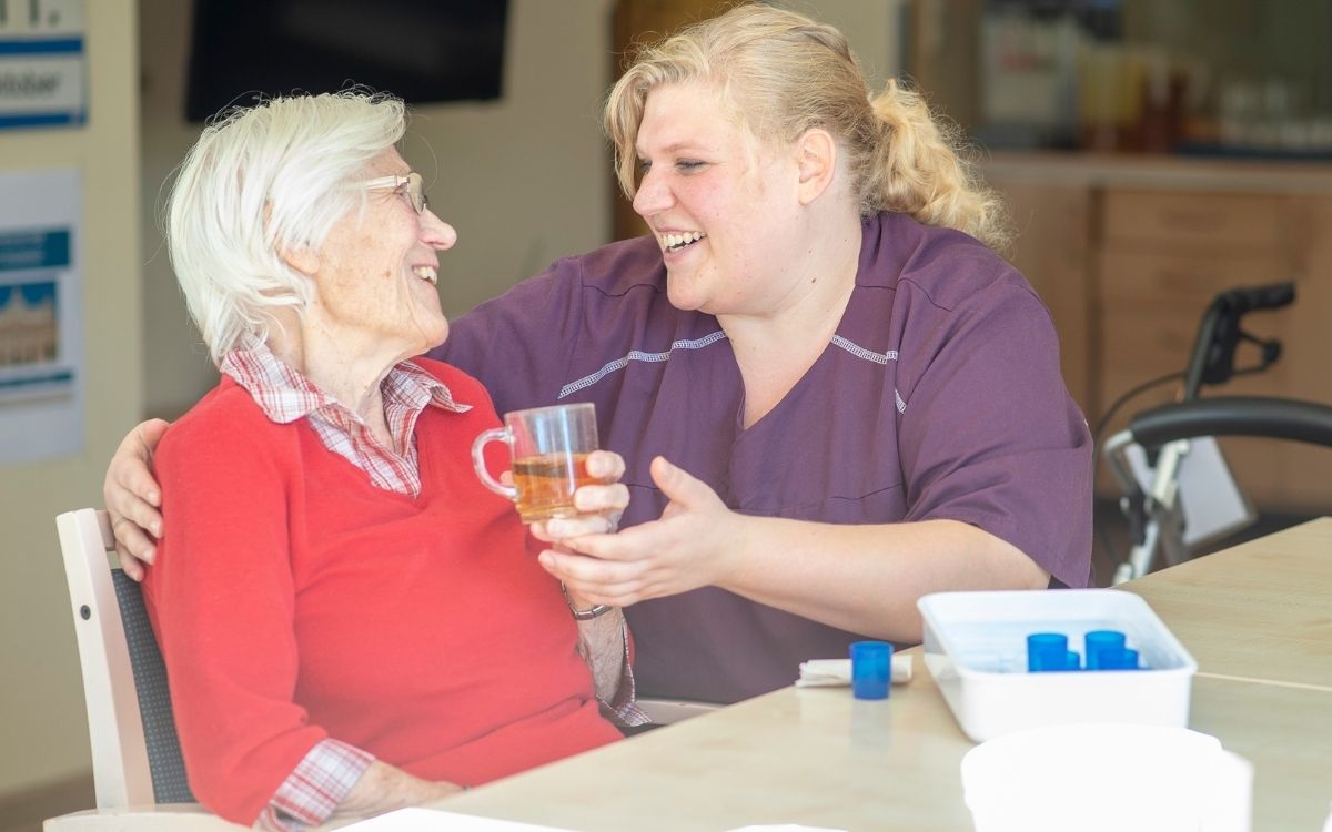 Vortrag: „Ernährung und Demenz – Ausgewogen begleiten“