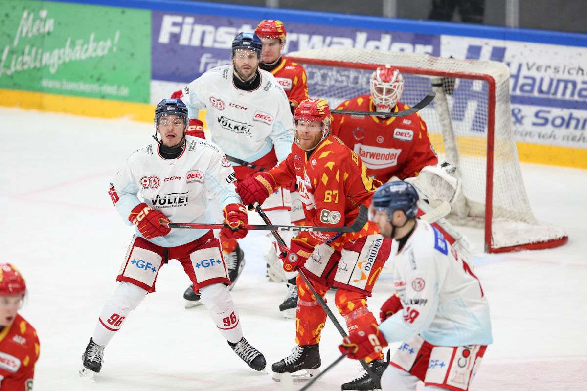 Der ESVK unterliegt der DEG daheim mit 2:4