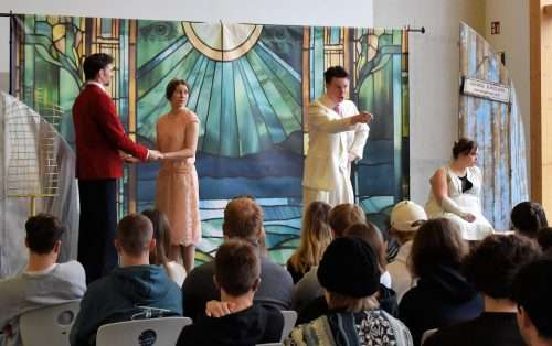 Lebhaft und mitreißend: The Great Gatsby an der FOSBOS Kaufbeuren