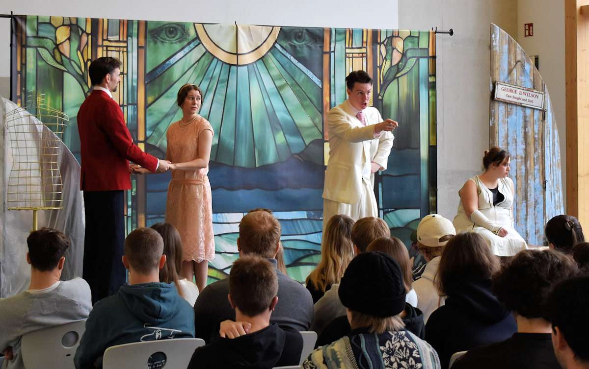 Lebhaft und mitreißend: The Great Gatsby an der FOSBOS Kaufbeuren