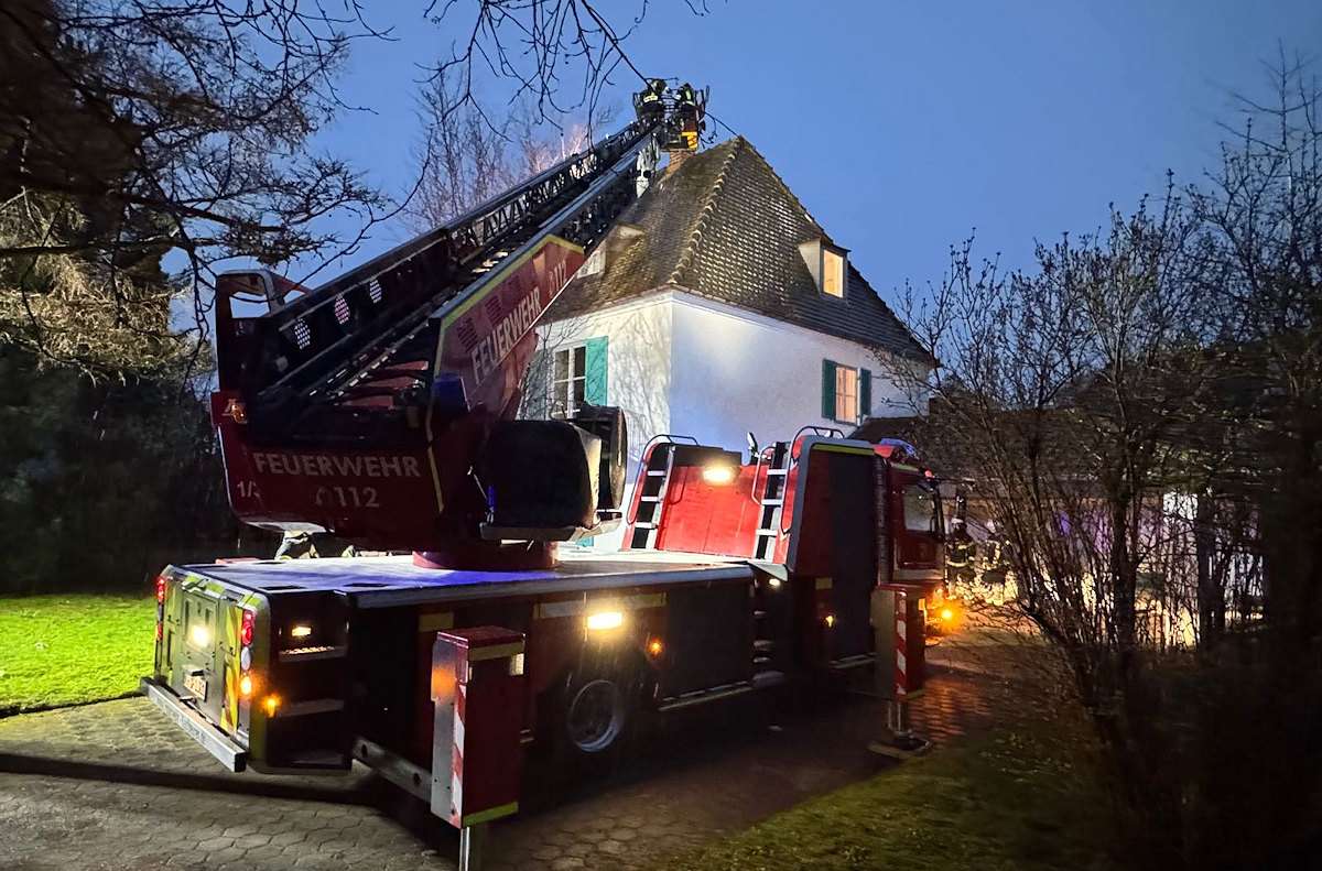 Kaminbrand am Kesselberg verursacht Einsatz der Feuerwehr Kaufbeuren