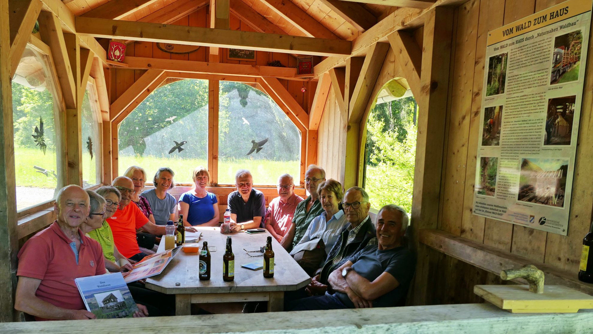 Heimatkundliche Wanderung führte zum ehemaligen Waldhaus