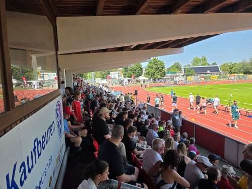 Fußballfest im Parkstadion: 2.123 Zuschauer erleben Profifußball im Kaufbeurer Parkstadion