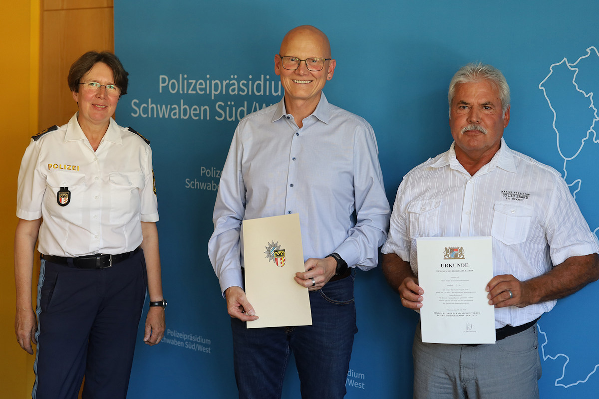 Amtswechsel bei der Kriminalpolizeistation Kaufbeuren. Manfred Scholz in den Ruhestand verabschiedet