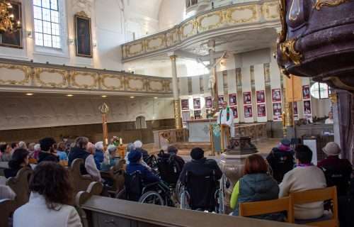 Demenzgottesdienst in der Dreifaltigkeitskirche in der bayerischen Demenzwoche