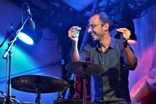 Latin Jazz in ungewöhnlicher Atmosphäre: Clave Raetia spielt bei humedica am 26.09.26