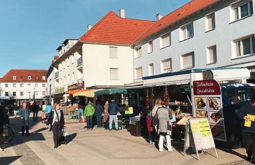 Herbstaktion auf dem Wochenmarkt Neugablonz am 19. September