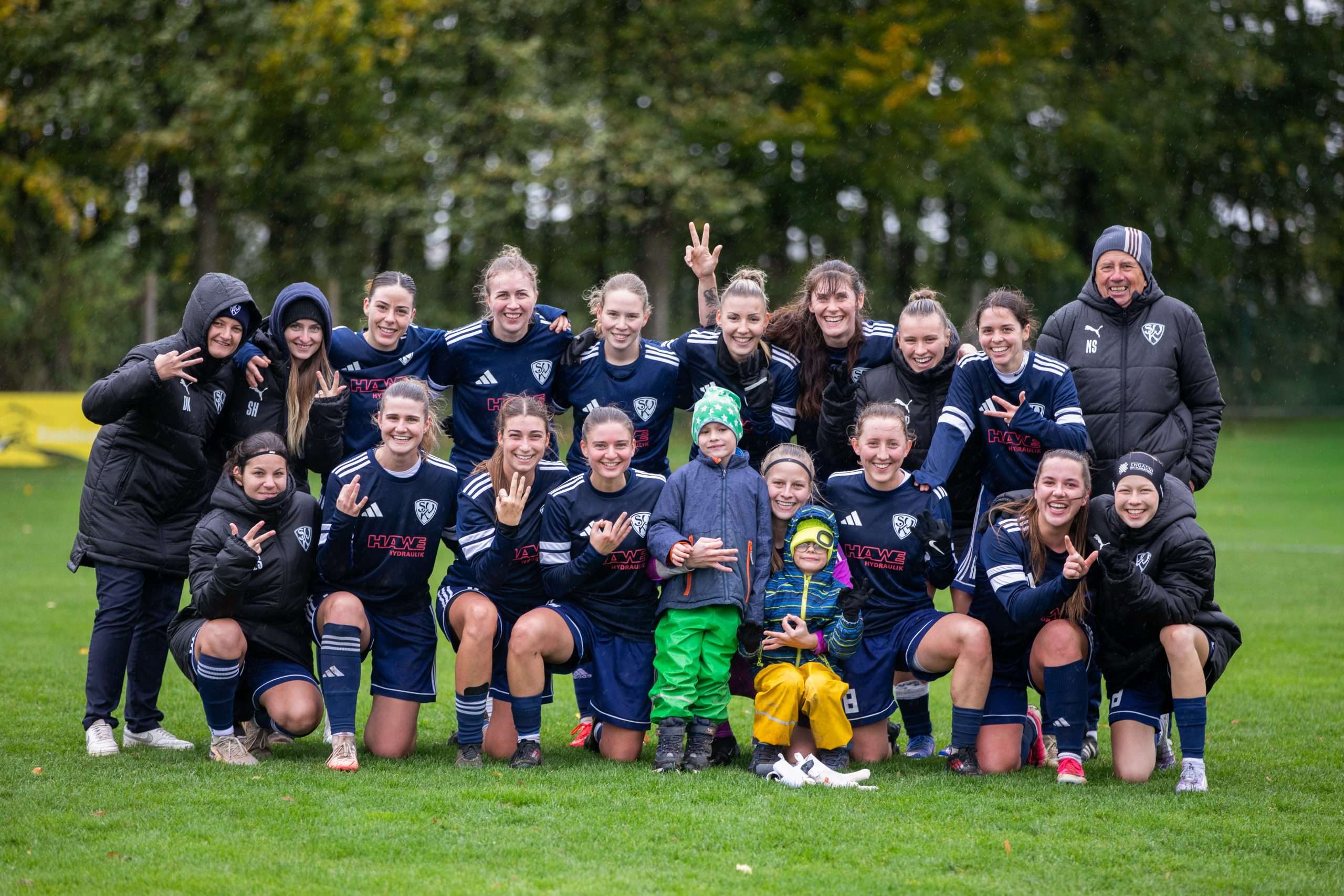 SVK-Damen überrollen Wehringen – 4:0-Auswärtssieg!