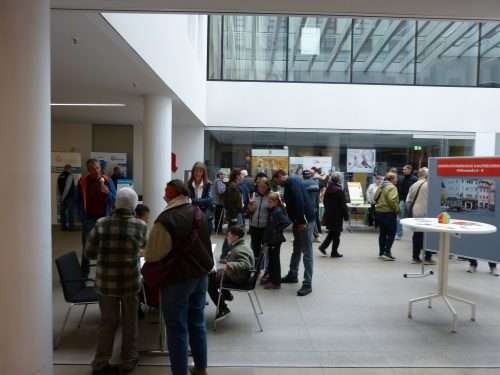 „Das Generationenhaus im Mittelpunkt“ beim 15. Marktplatz in der Sparkassenpassage