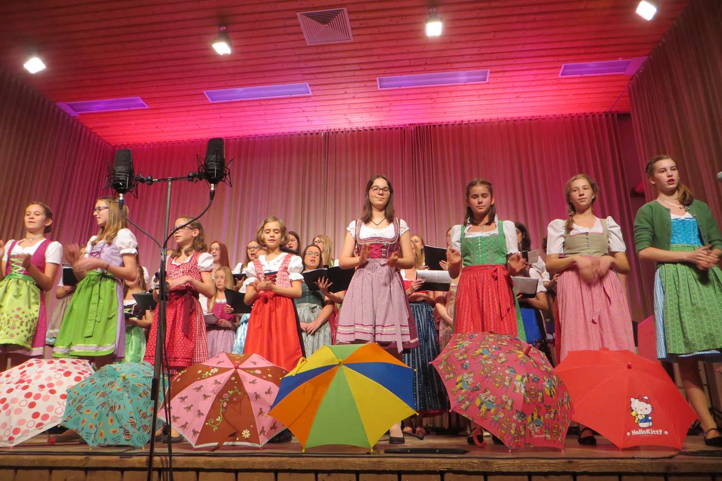 Fünf Chöre, eine Stimme für den guten Zweck: Benefizkonzert zum 50-jährigen Jubiläum des St. Georgsho